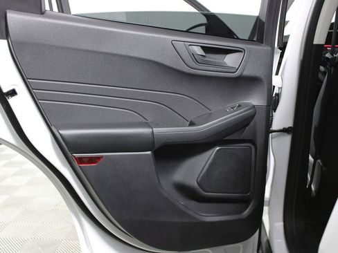 Used 2022 Ford Escape SE image 22