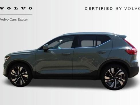 Certified 2023 Volvo XC40 B5 Ultimate w/ Climate Package AWD/4WD image 4