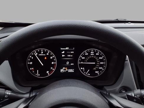 Certified 2025 Subaru Crosstrek 2.0i Premium image 9