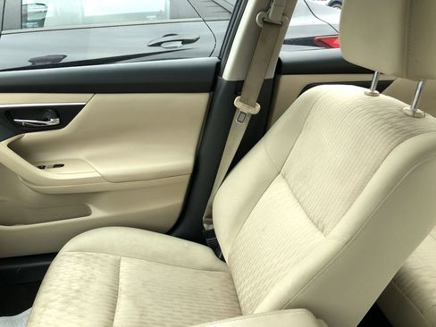 Used 2016 Nissan Altima 2.5 S w/ Power Driver Seat Package image 21