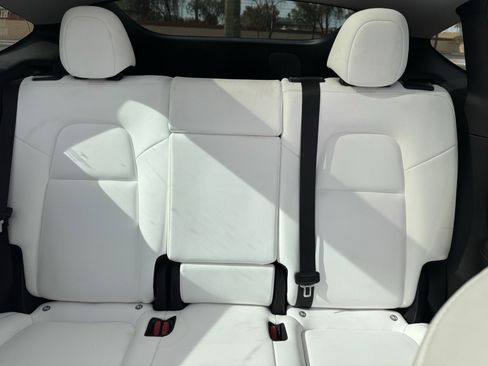 Used 2022 Tesla Model Y Performance image 17