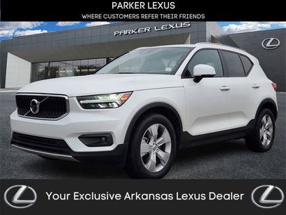 Used 2021 Volvo XC40 T5 Momentum w/ Premium Package