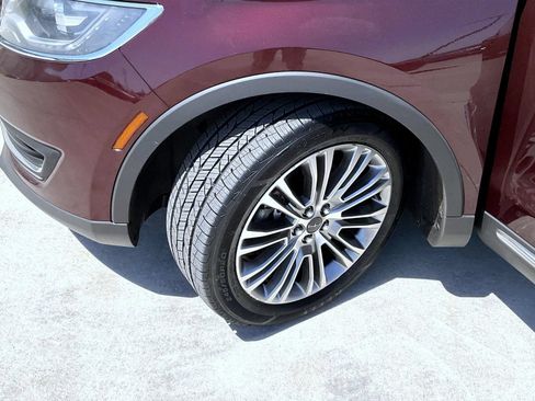 Used 2017 Lincoln MKX Reserve w/ Lincoln MKX Climate Package AWD/4WD image 24