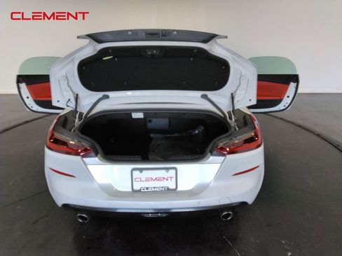 Used 2020 BMW Z4 sDrive30i w/ Premium Package image 11