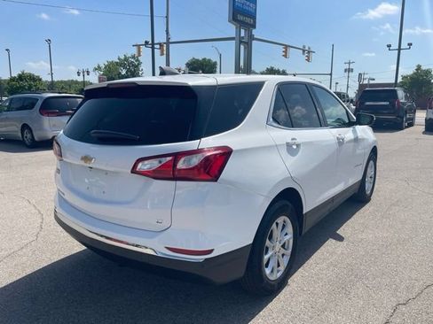 Used 2019 Chevrolet Equinox LT FWD image 3