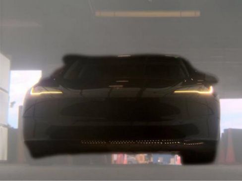 Used 2025 Tesla Model 3 RWD image 3