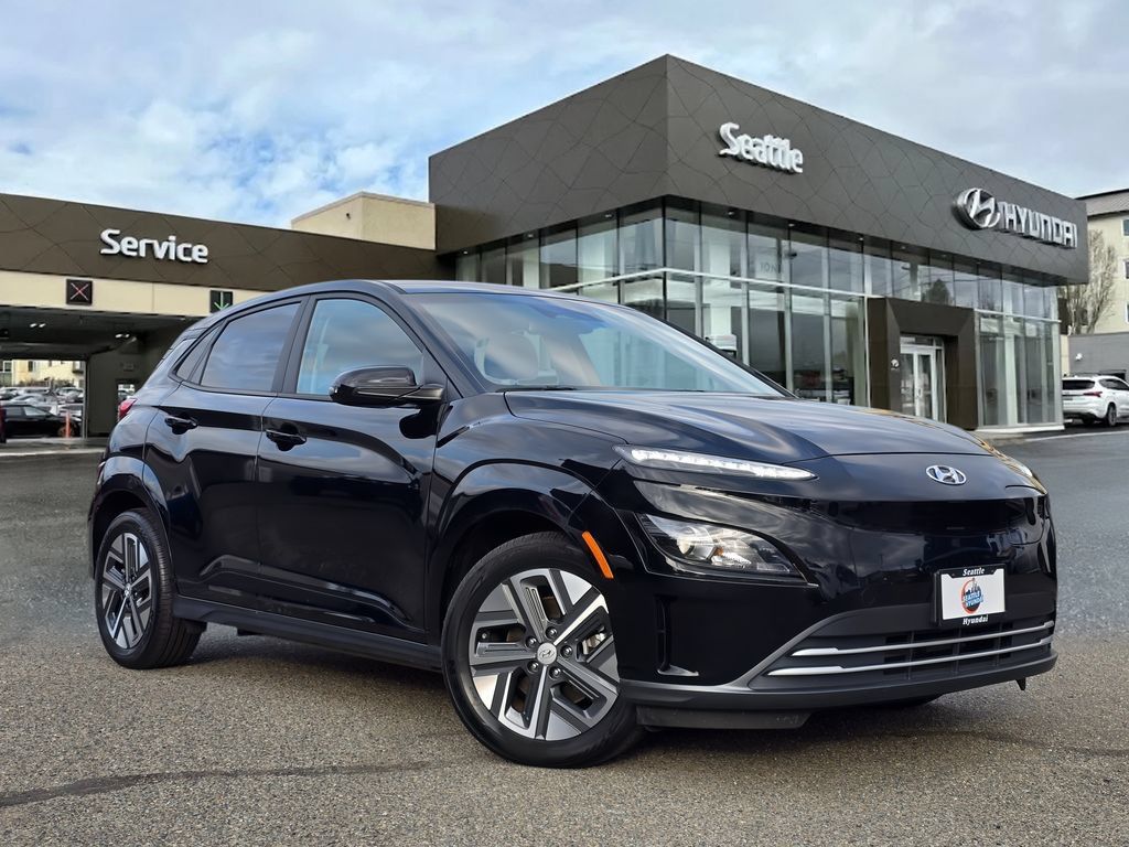 Used 2023 Hyundai Kona SE FWD 360° Tour