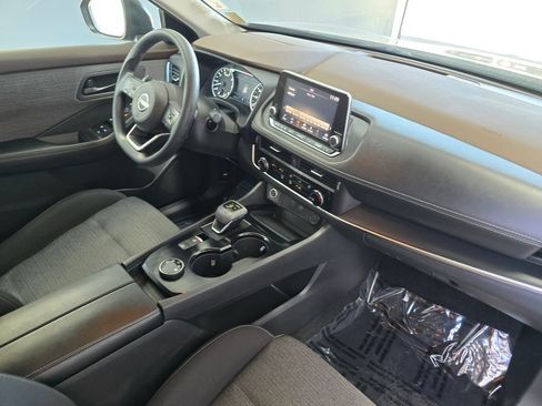 Used 2022 Nissan Rogue S AWD/4WD image 25