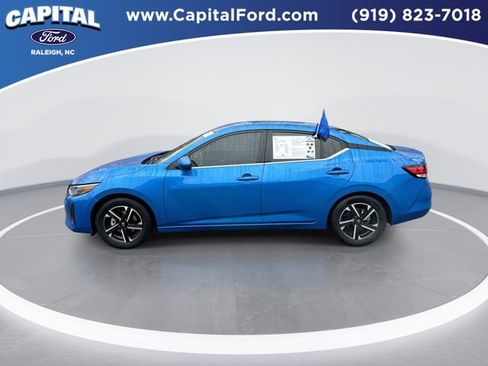 Used 2025 Nissan Sentra SV image 5