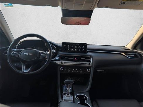 Used 2025 Genesis G70 2.5T RWD image 25