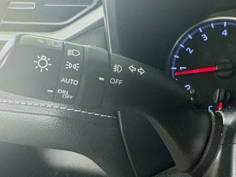 Used 2022 Toyota RAV4 XLE Premium FWD image 13