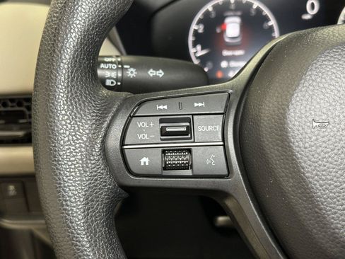 Used 2024 Honda HR-V LX image 24