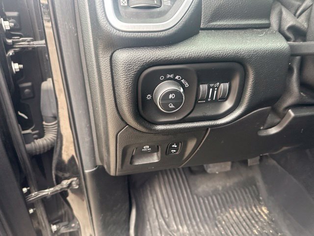 Used 2019 RAM 1500 Big Horn AWD/4WD image 14