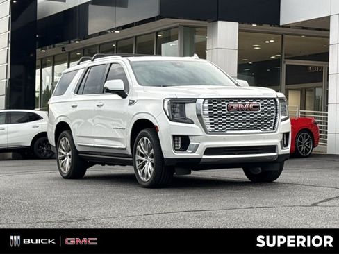 Used 2024 GMC Yukon Denali w/ Advanced Technology Package AWD/4WD image 1