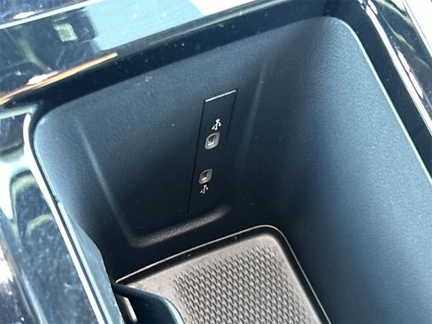 New 2026 Volkswagen Tiguan SEL R-Line image 25