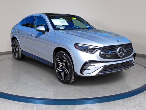 Used 2026 Mercedes-Benz GLC 300 4MATIC image 4