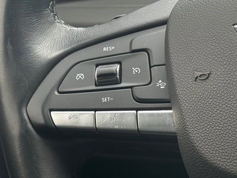 Certified 2025 Cadillac XT4 Premium Luxury FWD image 10