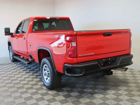 Used 2024 Chevrolet Silverado 3500 W/T image 3