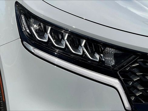 Used 2023 Kia Sorento S w/ Panoramic Sunroof Package image 32