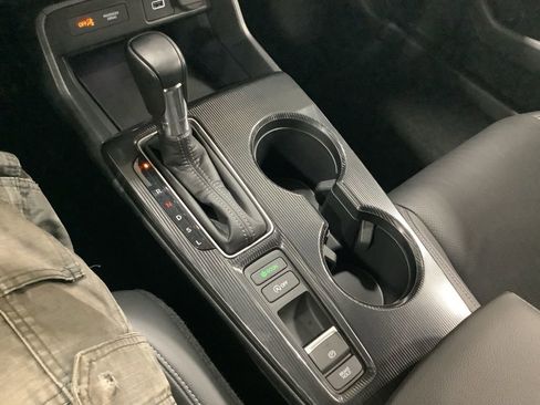 Used 2024 Honda Civic EX-L image 16