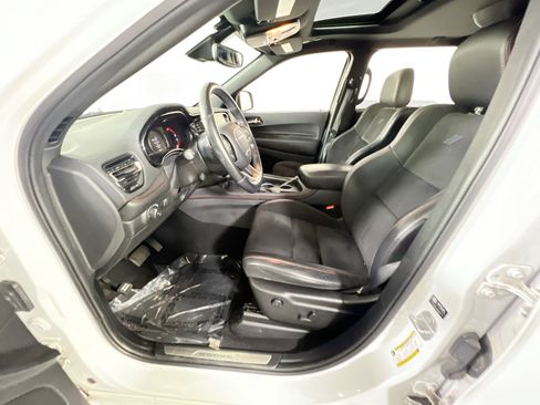 Used 2023 Dodge Durango R/T w/ Tow 'N Go Package AWD/4WD image 21