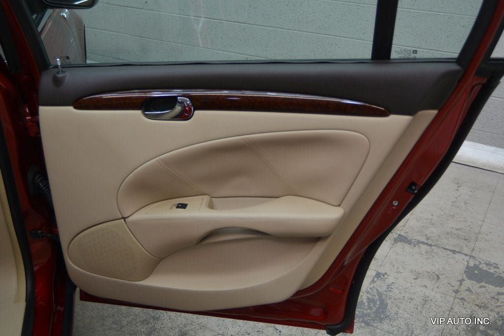 Used 2011 Buick Lucerne CXL FWD image 18