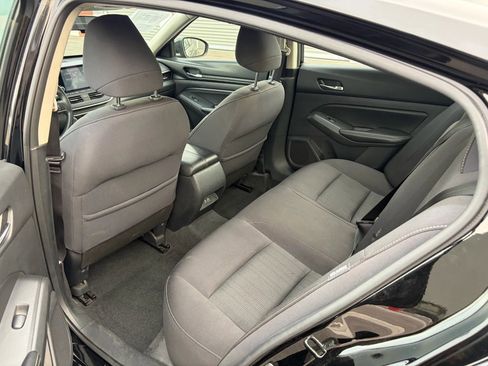 Used 2020 Nissan Altima 2.5 S FWD image 11