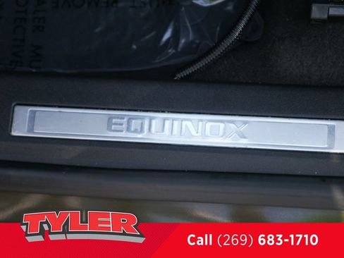 Used 2023 Chevrolet Equinox Premier FWD image 24