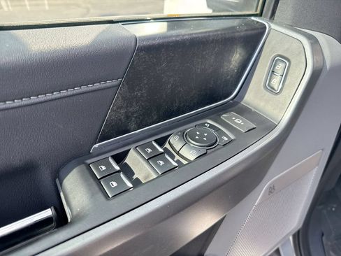 Used 2023 Ford F350 XLT w/ XLT Premium Package AWD/4WD image 21
