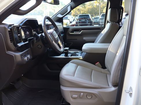 Used 2025 GMC Sierra 1500 SLT w/ SLT Premium Plus Package AWD/4WD image 26
