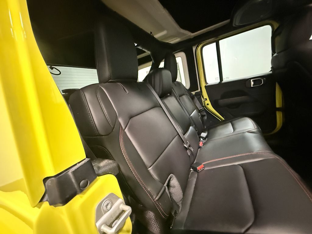 Used 2024 Jeep Wrangler Unlimited Rubicon AWD/4WD image 67
