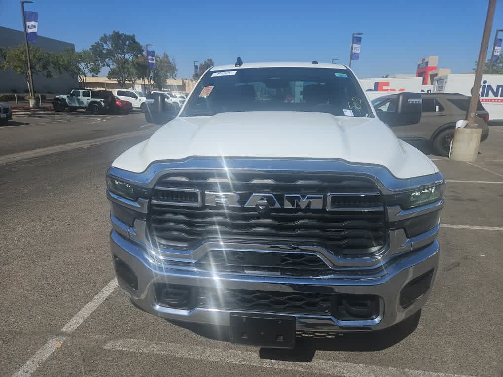 Used 2026 RAM 2500 Big Horn AWD/4WD image 2