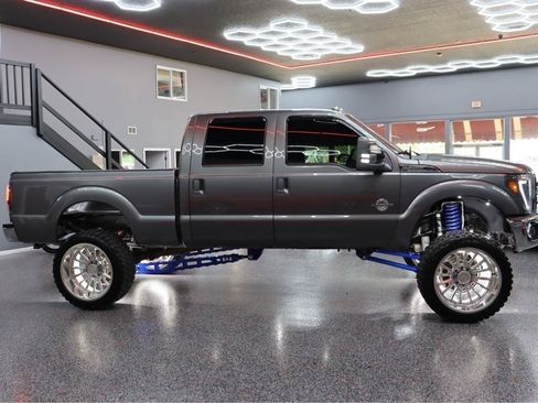 Used 2014 Ford F350 Lariat w/ Lariat Interior Package AWD/4WD image 6