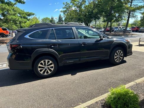Used 2024 Subaru Outback Premium AWD/4WD image 7