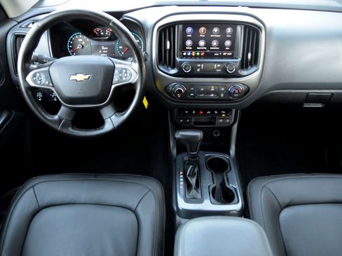 Used 2020 Chevrolet Colorado Z71 w/ Z71 Midnight Edition image 17