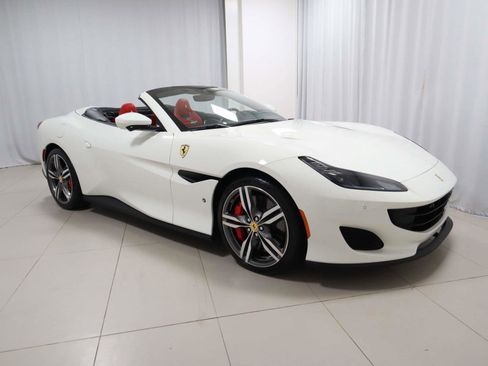 Certified 2020 Ferrari Portofino image 6