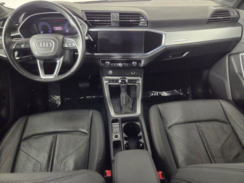 Used 2019 Audi Q3 2.0T Premium w/ Convenience Package AWD/4WD image 24