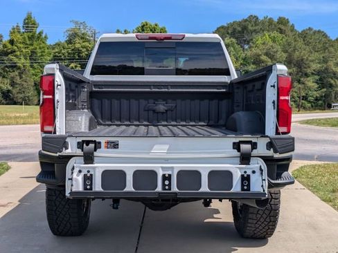 New 2026 Chevrolet Silverado 2500 ZR2 w/ LPO, Dark Essentials Package AWD/4WD image 31