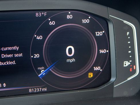 Used 2019 Volkswagen Tiguan SEL image 34