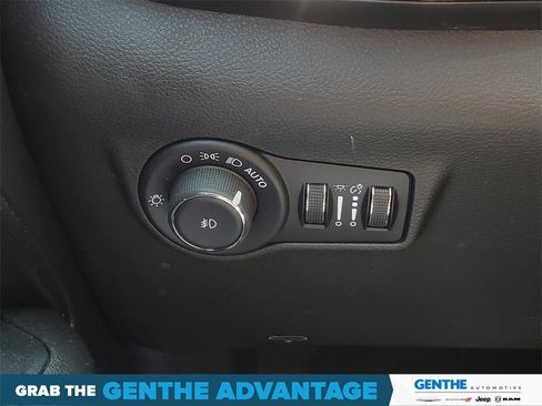 Used 2024 Jeep Compass Trailhawk w/ Trailhawk Elite Group image 16