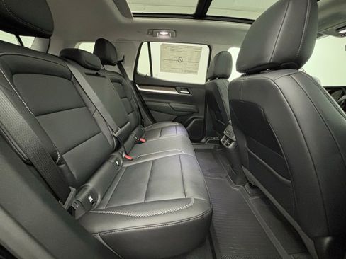 New 2026 GMC Terrain Denali w/ LPO, Floor Liner Package image 41