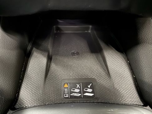 Used 2024 Chevrolet Blazer LT w/ Convenience Package image 41