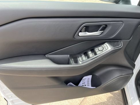 New 2026 Nissan Rogue SV AWD/4WD image 13