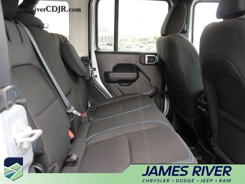 Used 2023 Jeep Wrangler Unlimited Rubicon 4xe AWD/4WD image 12