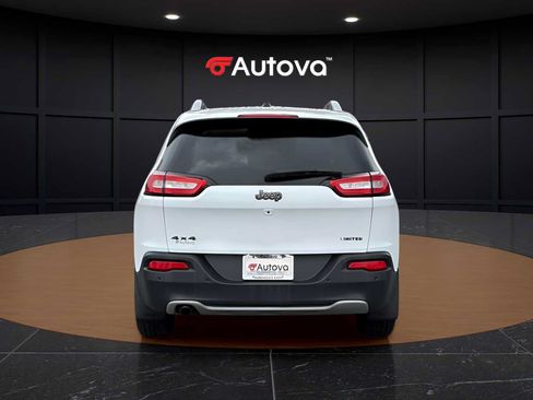 Used 2018 Jeep Cherokee Limited AWD/4WD image 4