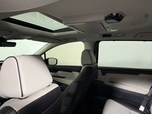 New 2026 Honda Odyssey Elite image 35