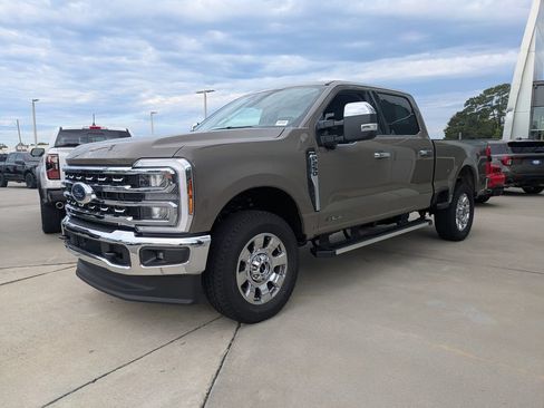 New 2026 Ford F250 Lariat w/ Chrome Package AWD/4WD image 7