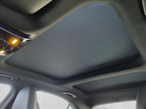 Used 2025 Mercedes-Benz C 300 Sedan image 14