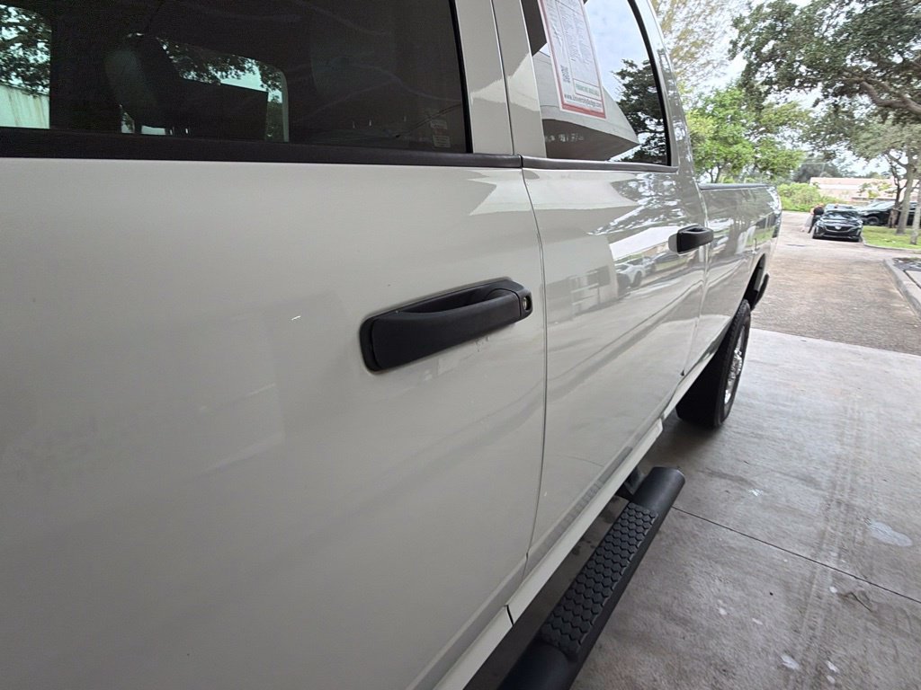 Used 2024 RAM 2500 Tradesman w/ Chrome Appearance Group AWD/4WD image 19
