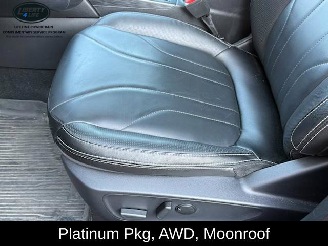 Used 2025 Ford Escape Platinum w/ Premium Technology Package AWD/4WD image 37